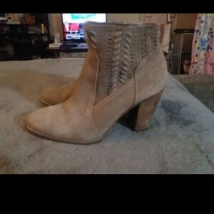 Vince Camuto Women's Fenyia Ankle